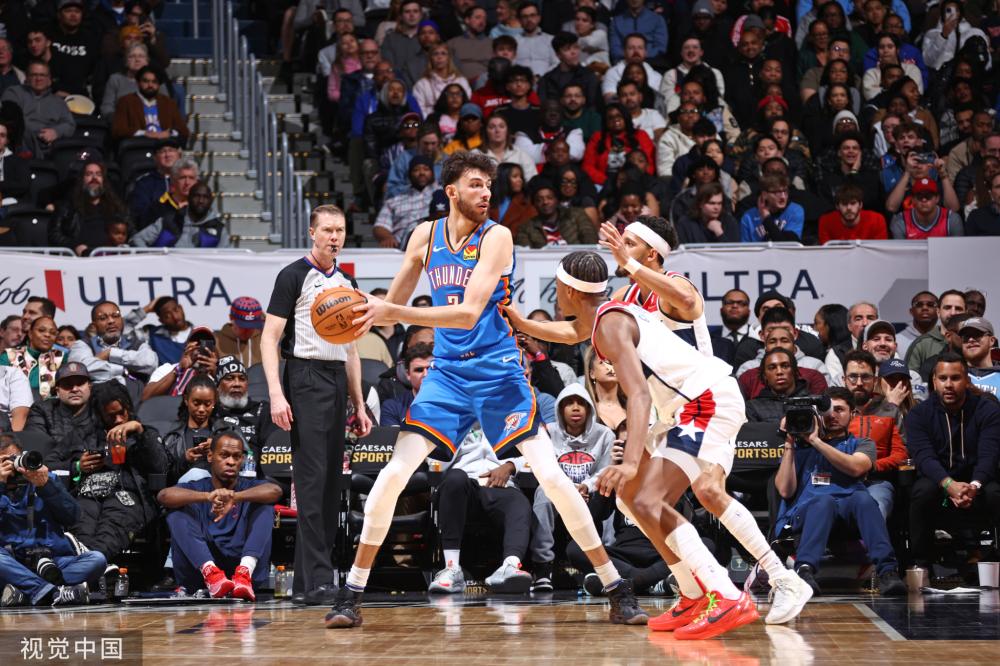 一个令人兴 一个令人兴