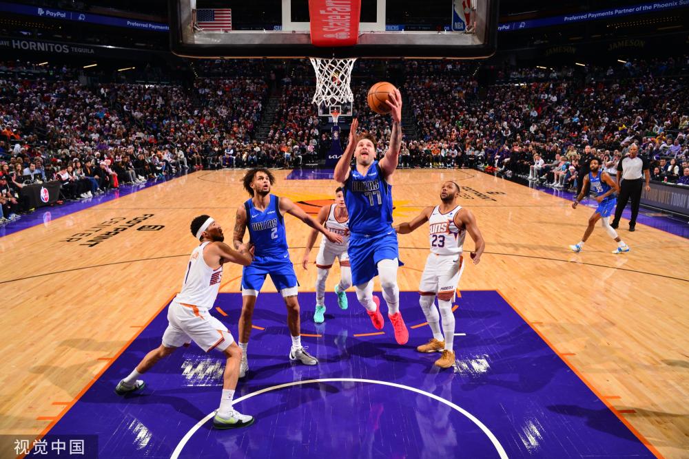 因为我们坚 因为我们坚